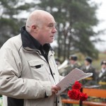 Торжественное открытие памятника легендарному подводнику в Колтушах