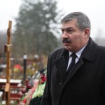 Торжественное открытие памятника легендарному подводнику в Колтушах