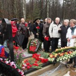Торжественное открытие памятника легендарному подводнику в Колтушах
